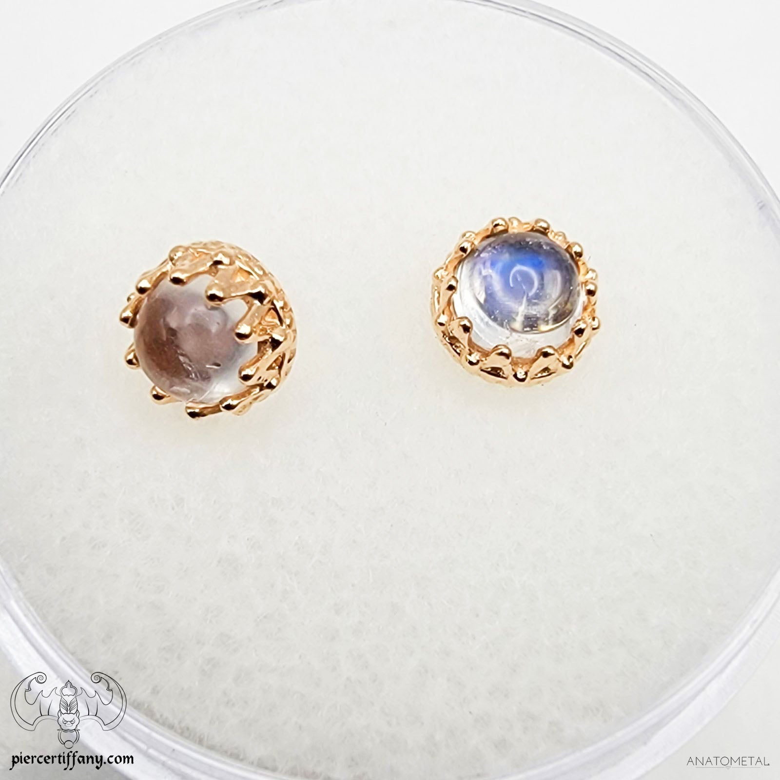 18K King Threadless End Anatometal | Piercings by Tiffany