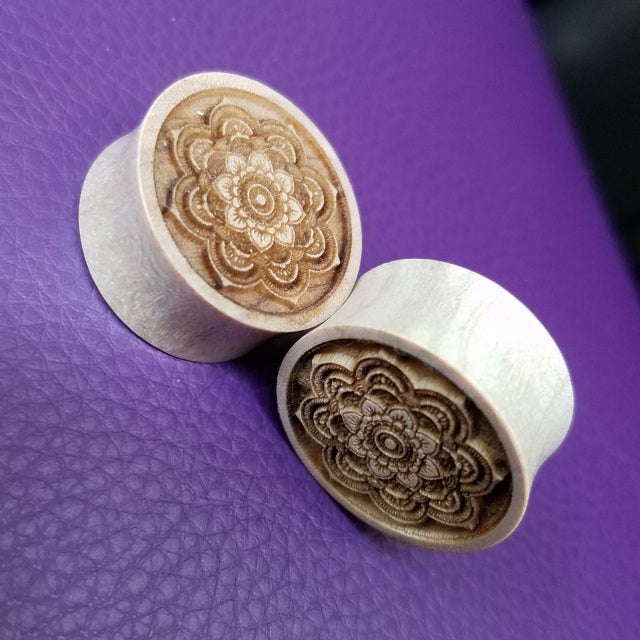 Plugs Tunnels Piercings by Tiffany